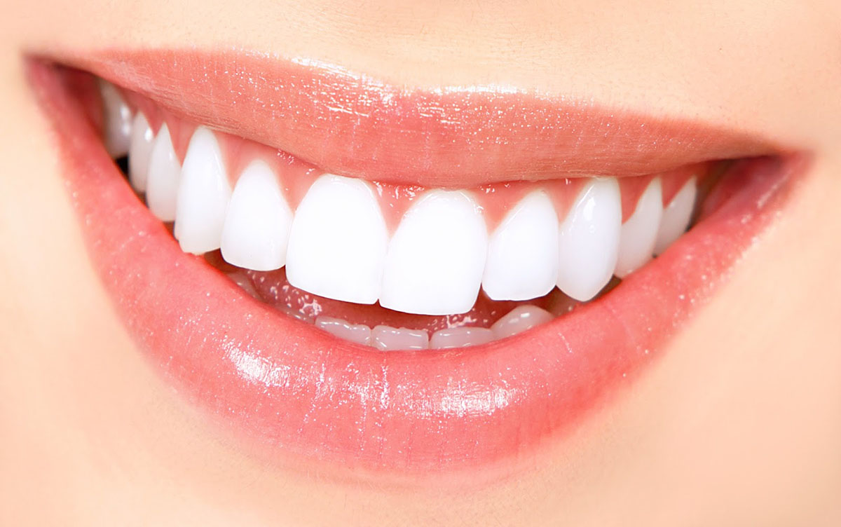 Clínica Dental Fayos tratamientos para mejorar la sonrisa y autoestima